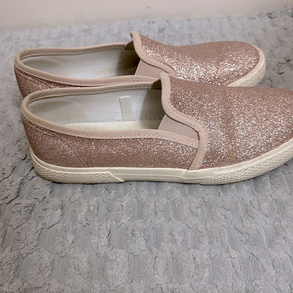 Pink Slips - Picture 4 of 4